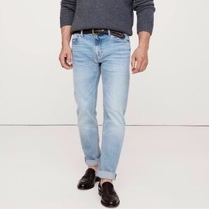 Banana Republic Standard Fit Denim Jeans Light Wash Size 32x32